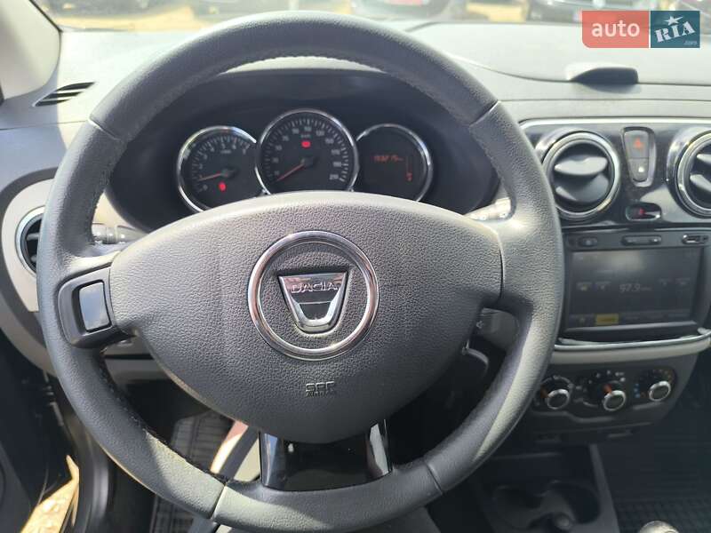 Минивэн Dacia Lodgy 2012 в Луцке