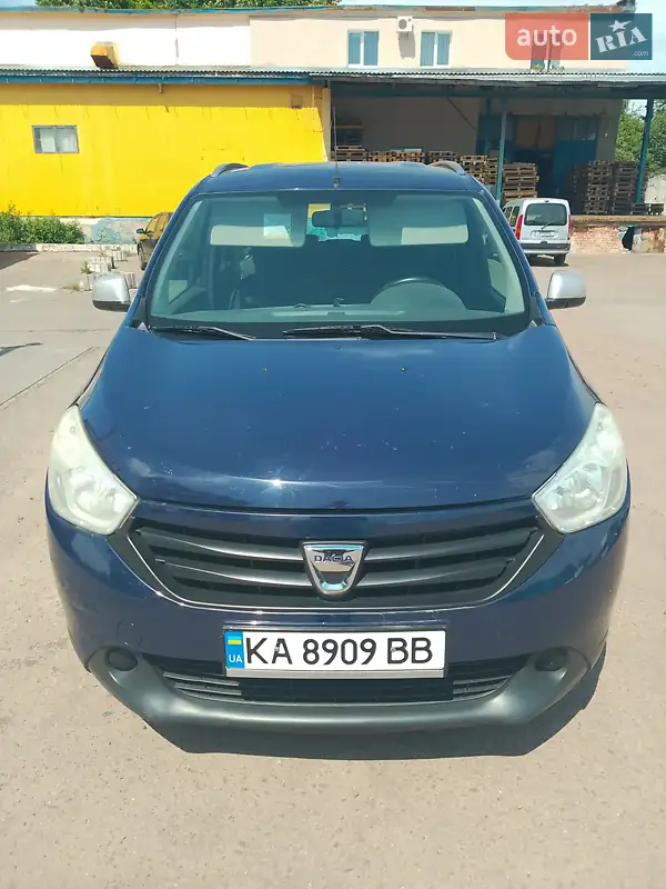 Dacia Lodgy 2012