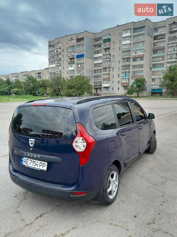 Мінівен Dacia Lodgy 2013 в Лозовій