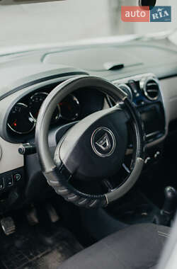 Мінівен Dacia Lodgy 2012 в 