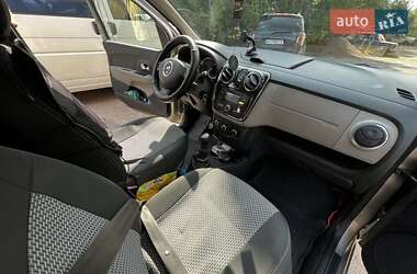 Минивэн Dacia Lodgy 2013 в 