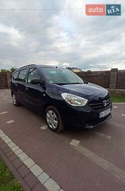 Мінівен Dacia Lodgy 2012 в Сарнах