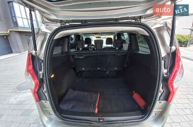 Минивэн Dacia Lodgy 2014 в 