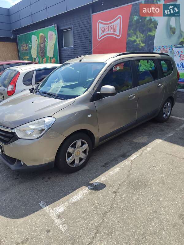 Dacia Lodgy 2013