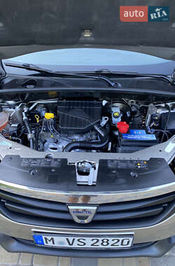Минивэн Dacia Lodgy 2013 в 