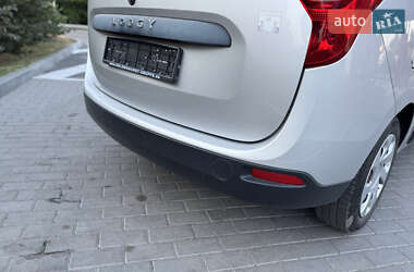 Минивэн Dacia Lodgy 2013 в 