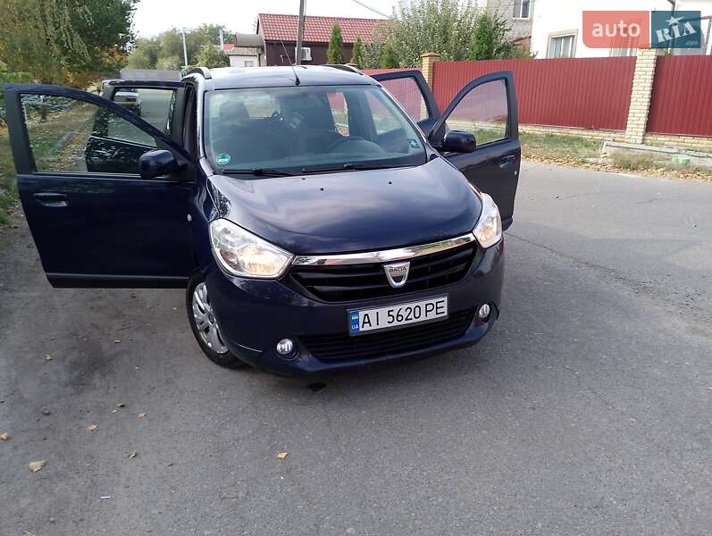 Минивэн Dacia Lodgy 2013 в Киеве