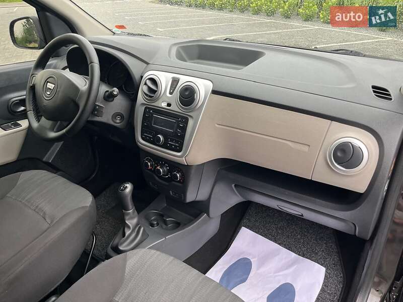 Минивэн Dacia Lodgy 2013 в Луцке
