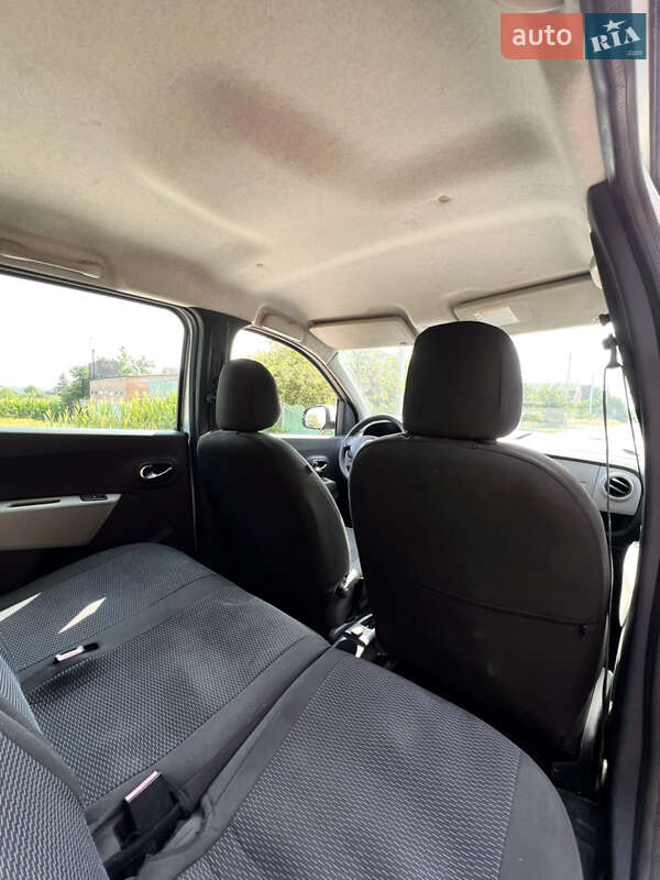 Мінівен Dacia Lodgy 2012 в Кропивницькому