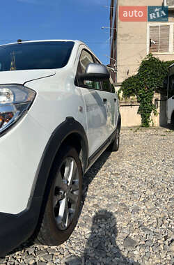 Мінівен Dacia Lodgy 2016 в Калуші