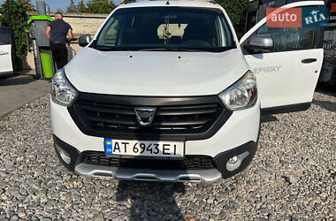 Мінівен Dacia Lodgy 2016 в Калуші