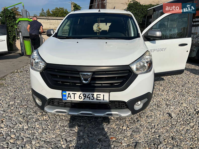 Минивэн Dacia Lodgy 2016 в Калуше
