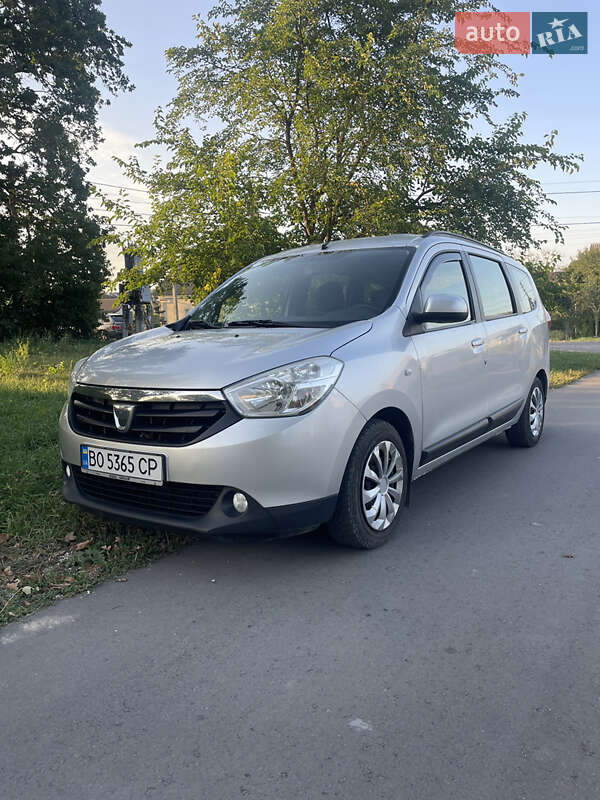 Dacia Lodgy 2012