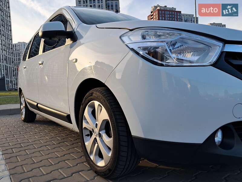 Минивэн Dacia Lodgy 2013 в Киеве