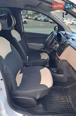 Мінівен Dacia Lodgy 2013 в 