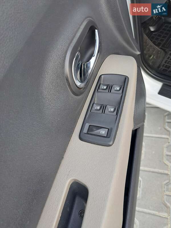 Минивэн Dacia Lodgy 2013 в Киеве