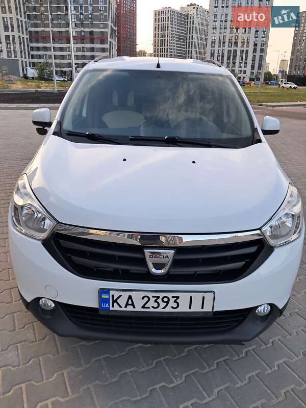 Минивэн Dacia Lodgy 2013 в Киеве