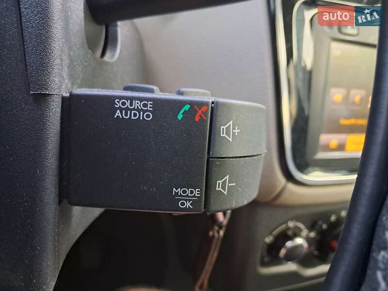 Минивэн Dacia Lodgy 2013 в Киеве