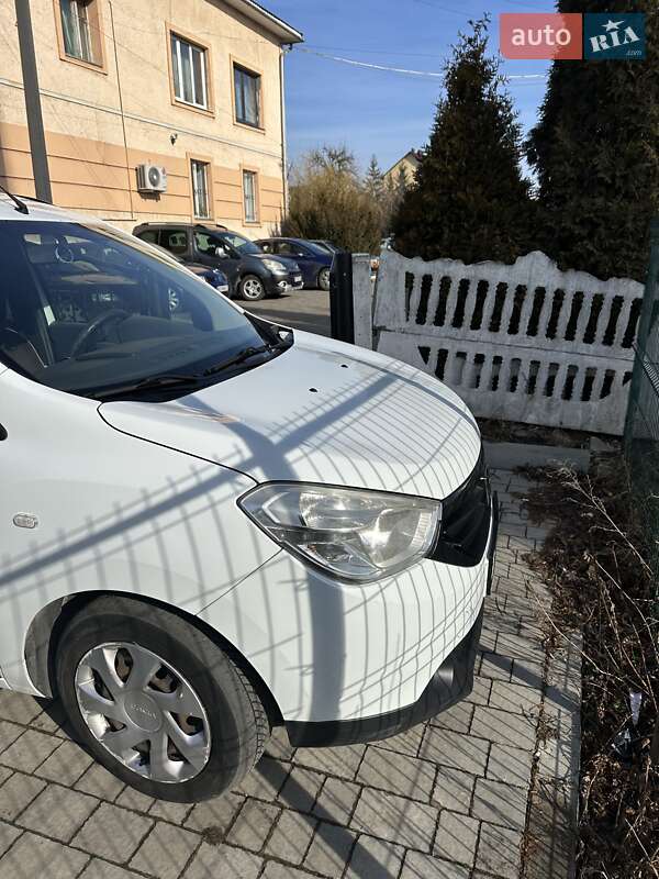 Мінівен Dacia Lodgy 2012 в Коломиї