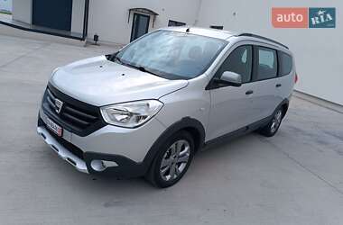 Мінівен Dacia Lodgy 2015 в Луцьку