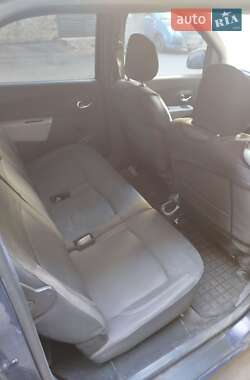 Минивэн Dacia Lodgy 2013 в 