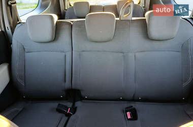 Минивэн Dacia Lodgy 2012 в 