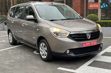 Минивэн Dacia Lodgy 2012 в 