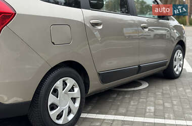 Минивэн Dacia Lodgy 2012 в 