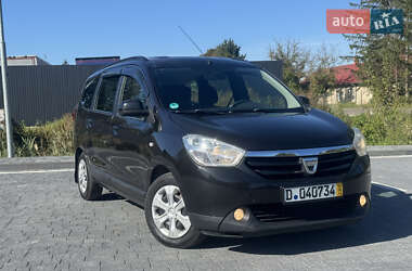 Минивэн Dacia Lodgy 2012 в 