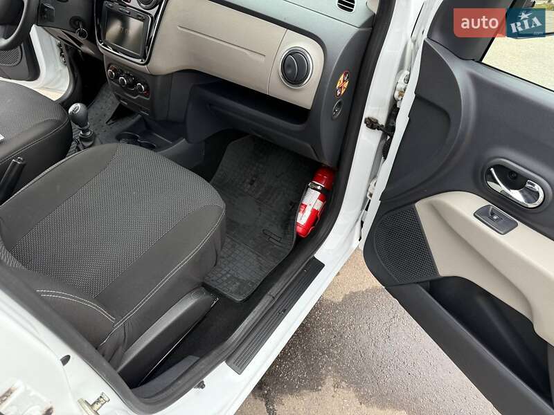 Мінівен Dacia Lodgy 2012 в Харкові фото 6 Мінівен Dacia Lodgy 2012 в Харкові