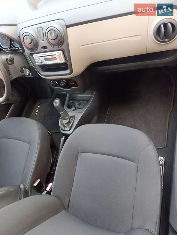 Минивэн Dacia Lodgy 2012 в Сарнах фото 44 Минивэн Dacia Lodgy 2012 в Сарнах
