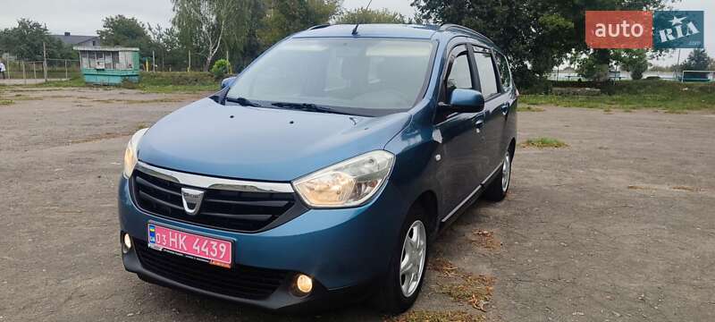 Минивэн Dacia Lodgy 2013 в Луцке