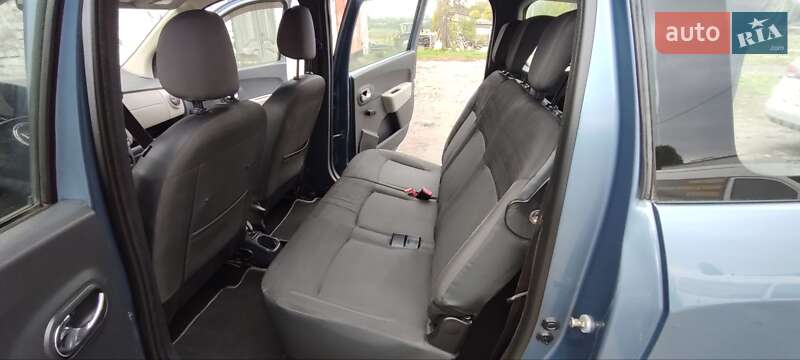 Минивэн Dacia Lodgy 2013 в Луцке