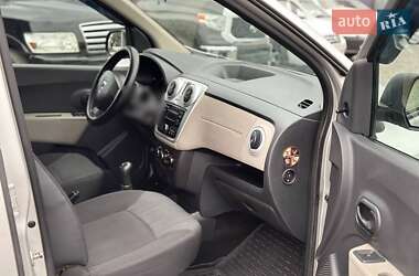 Минивэн Dacia Lodgy 2013 в 