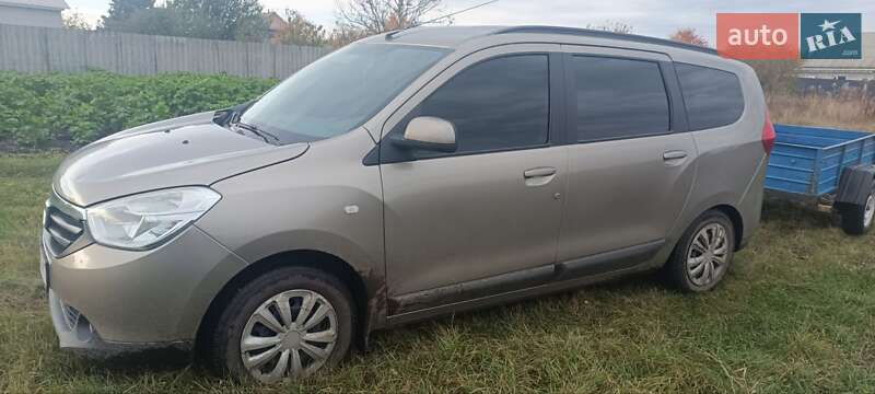 Минивэн Dacia Lodgy 2015 в Конотопе