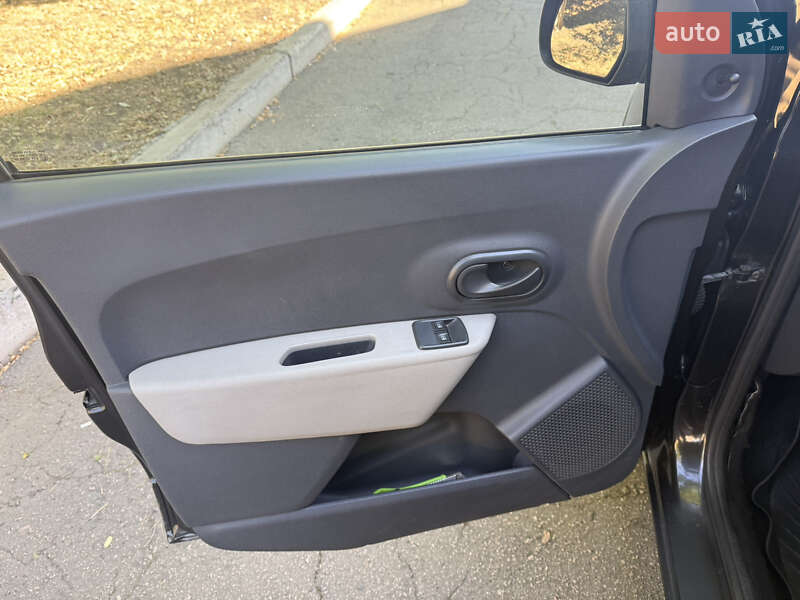 Мінівен Dacia Lodgy 2012 в Краматорську фото 4 Мінівен Dacia Lodgy 2012 в Краматорську