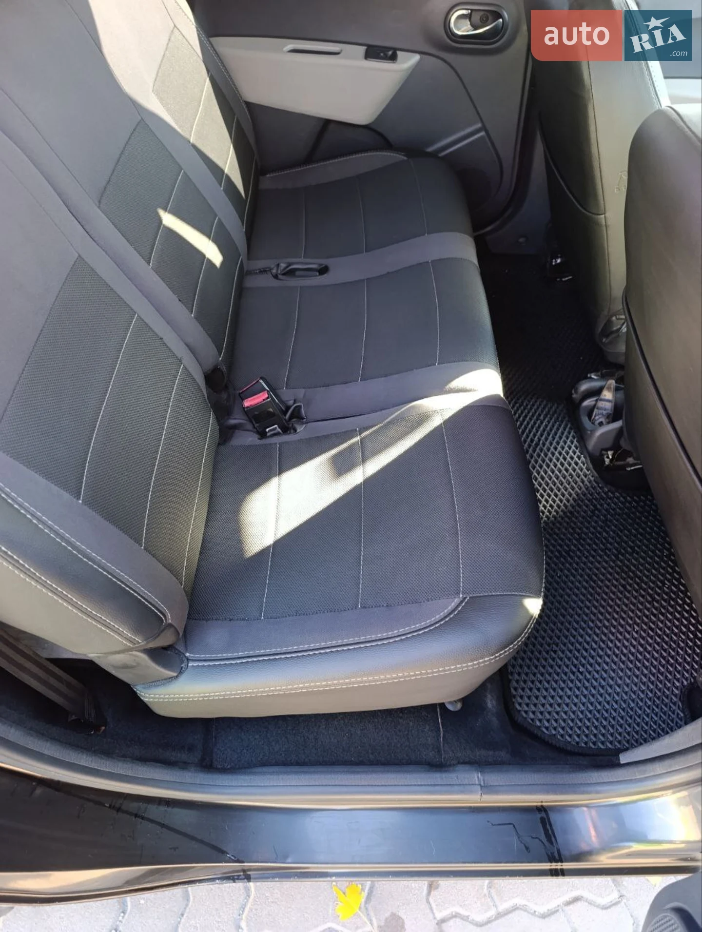 2013 Dacia Lodgy - мініатюра 7