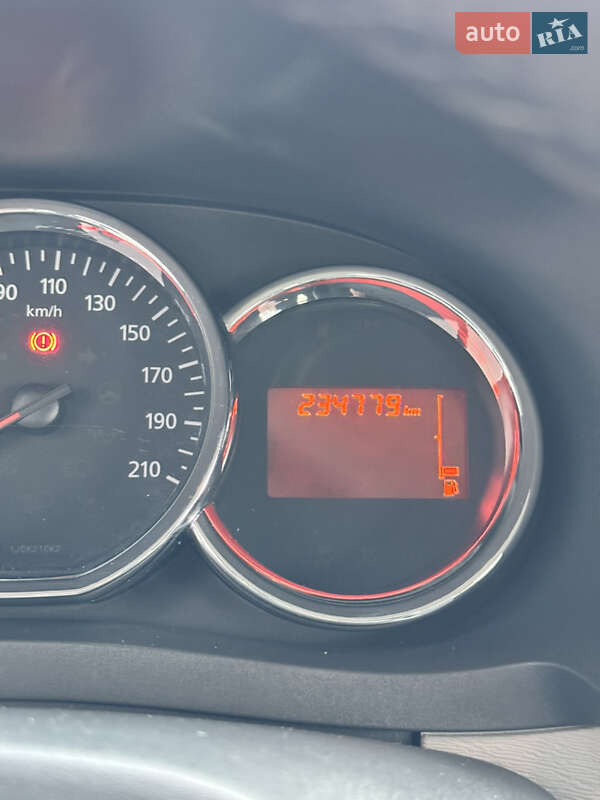 Минивэн Dacia Lodgy 2012 в Луцке фото 17 Минивэн Dacia Lodgy 2012 в Луцке