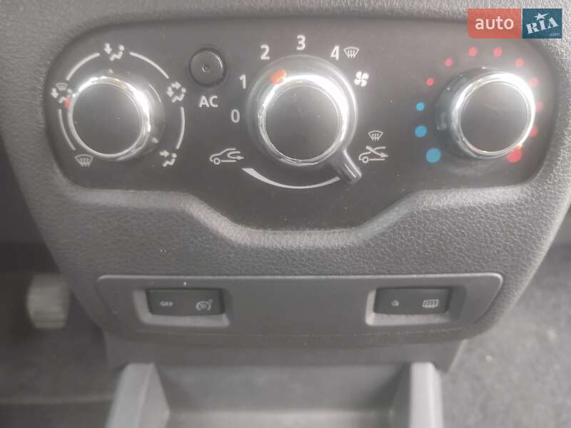 Минивэн Dacia Lodgy 2012 в Дубно