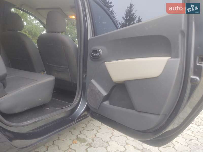 Минивэн Dacia Lodgy 2012 в Дубно
