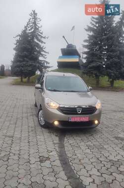 Минивэн Dacia Lodgy 2013 в Дубно