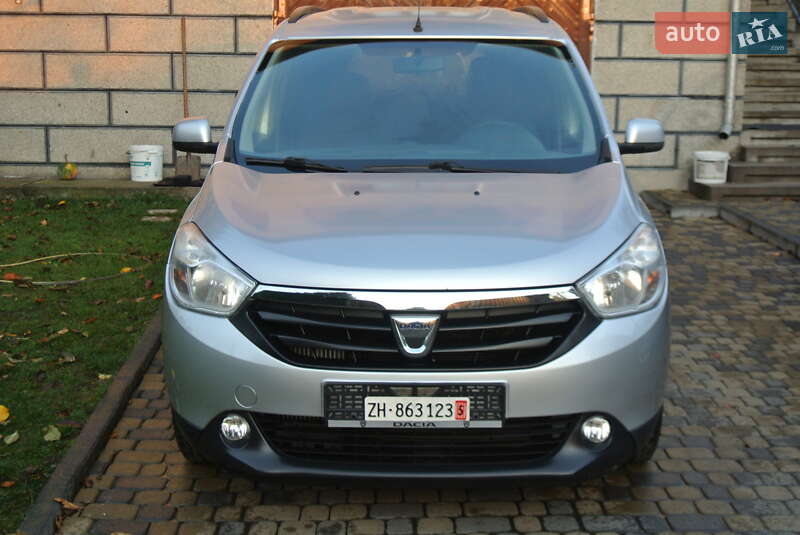 Dacia Lodgy 2013 Dacia Lodgy 2013