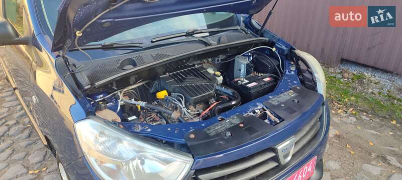 Мінівен Dacia Lodgy 2012 в Луцьку