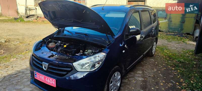 Мінівен Dacia Lodgy 2012 в Луцьку