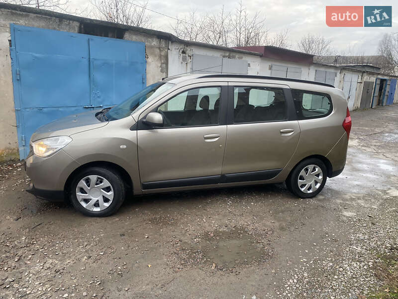 Мінівен Dacia Lodgy 2012 в Рівному