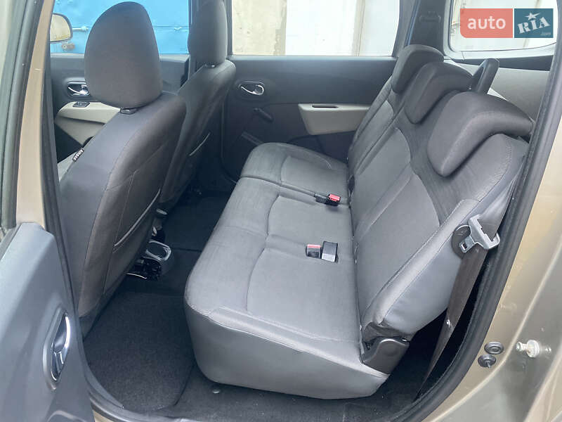 Мінівен Dacia Lodgy 2012 в Рівному