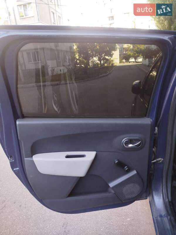 Минивэн Dacia Lodgy 2013 в Киеве