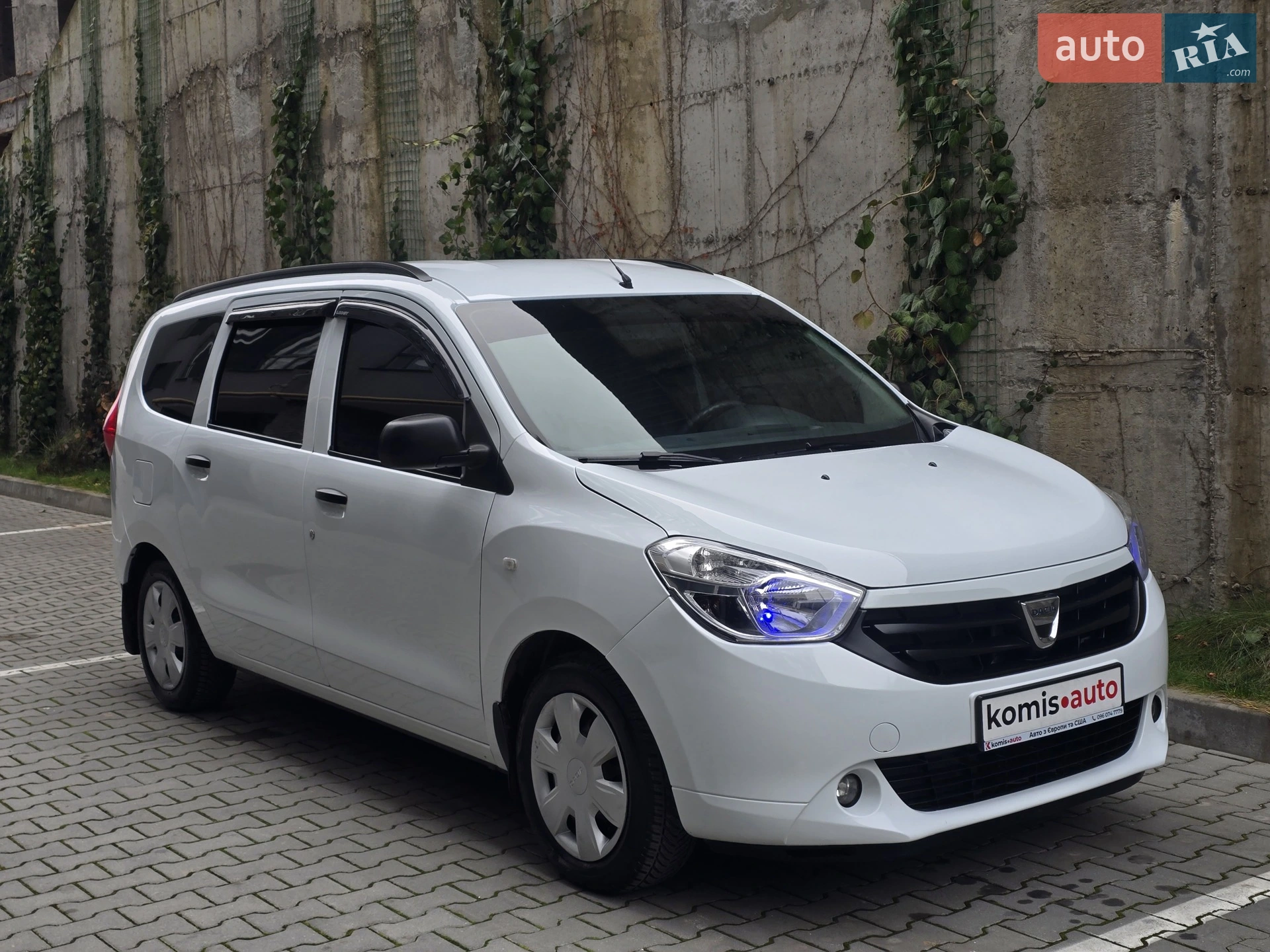 2015 Dacia Lodgy - мініатюра 30
