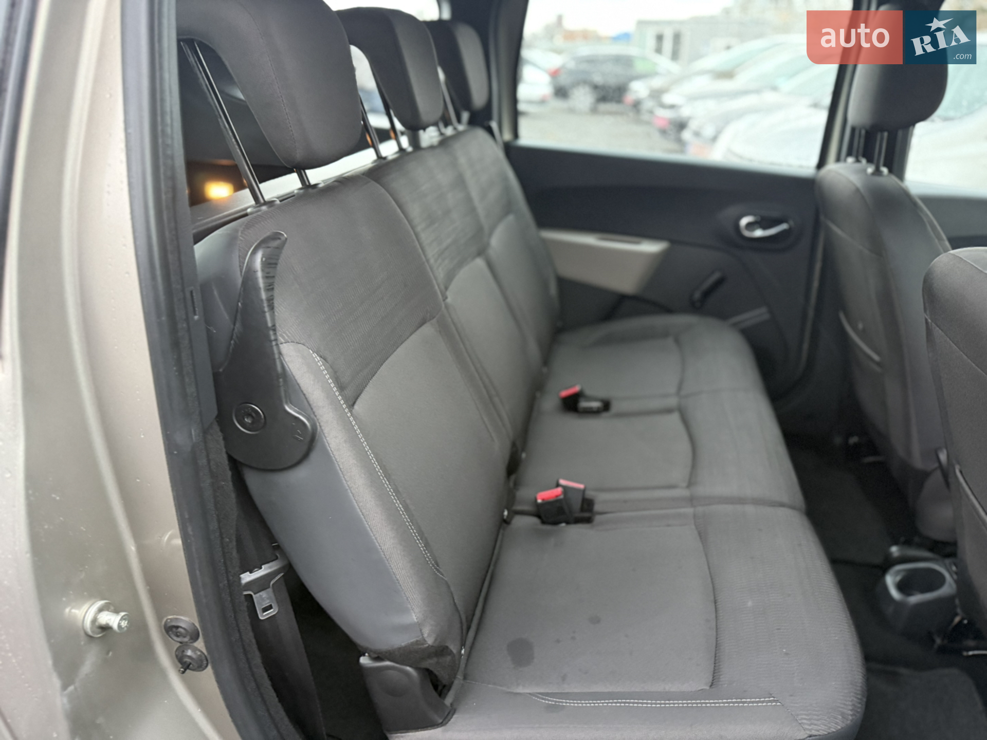 2012 Dacia Lodgy - мініатюра 16