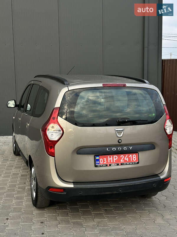 Мінівен Dacia Lodgy 2012 в Луцьку